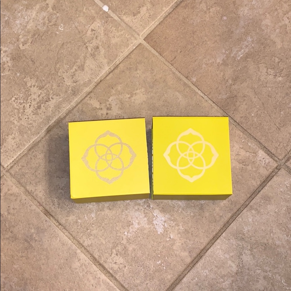 kendra scott boxes SOLD